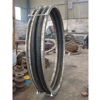 非金屬<a href=http://m.mmaw1314.com target=_blank class=infotextkey>補(bǔ)償器</a>