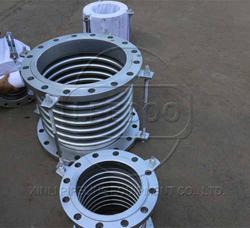 金屬<a href=http://m.mmaw1314.com target=_blank class=infotextkey>補(bǔ)償器</a>的共振問題